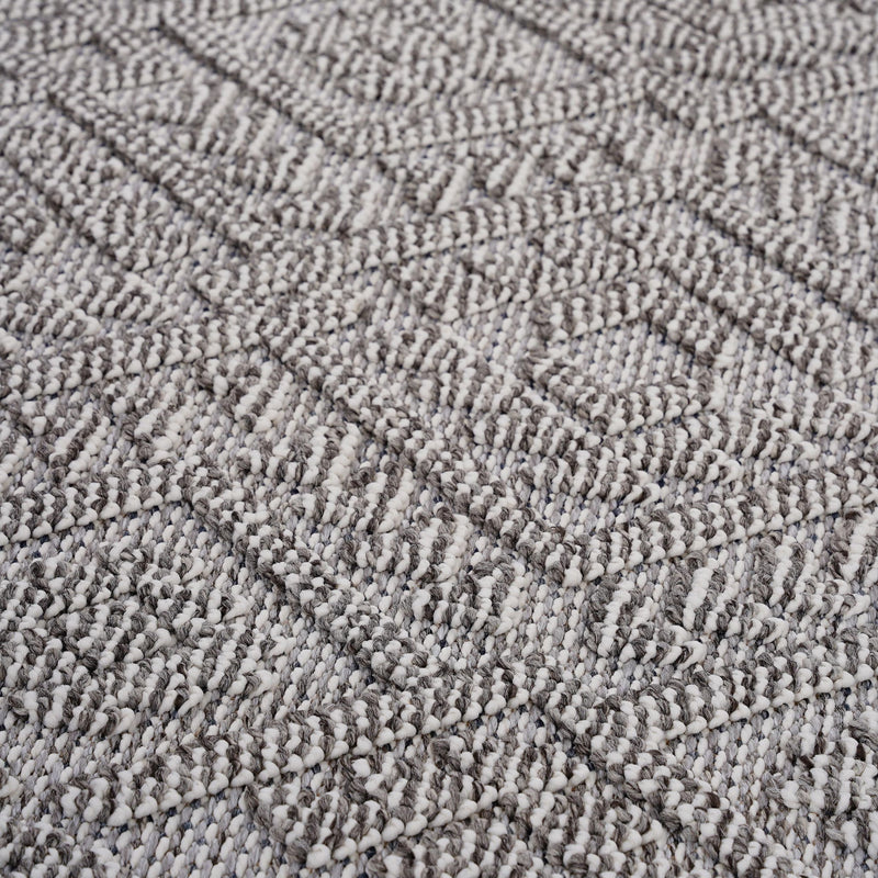 Guros - Traditional Indoor / Outdoor Rug